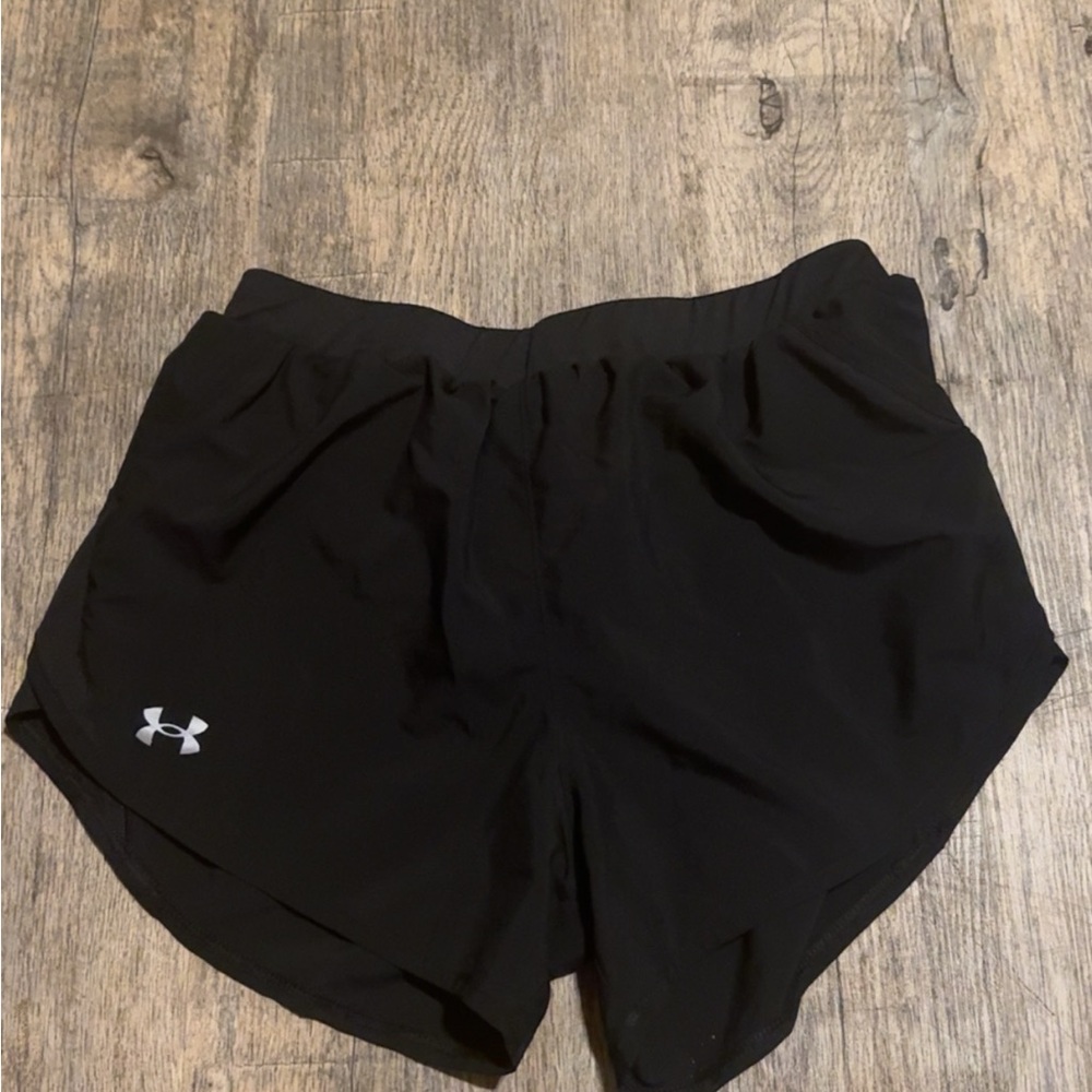 Under armour shorts size medium